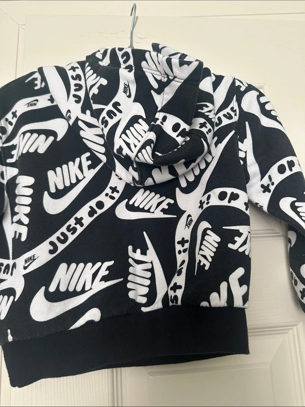 Nike kids pullover